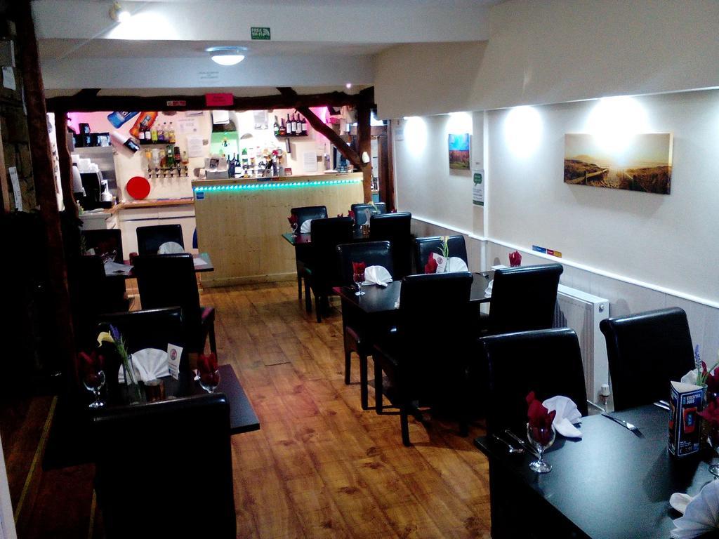 Zara Continental Hotel Langholm Экстерьер фото