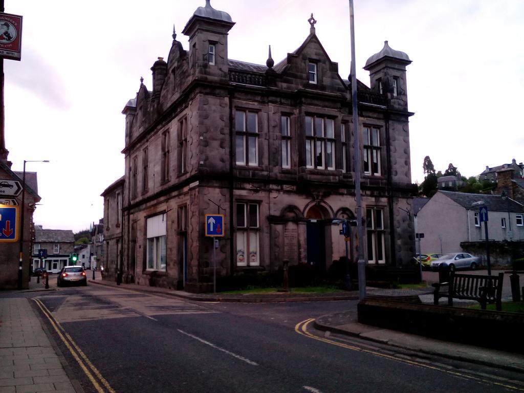 Zara Continental Hotel Langholm Экстерьер фото